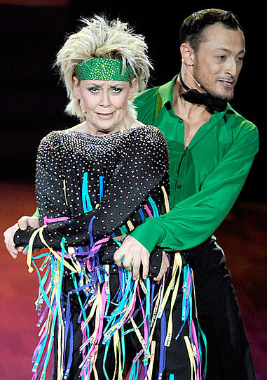 Sängerin Gitte Haenning beendet ihre Teilnahme an der RTL-Show "Let's Dance" - ihre Schwester ist gestorben.