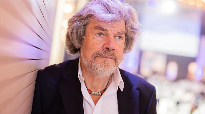 "Ich bin tatsächlich guter Hoffnung und glaube an eine Rückbesinnung, an die Wiederkehr eines entschleunigten Tourismus", sagt der legendäre südtiroler Extrembergsteiger Reinhold Messner. Foto: Ronny Kiaulehn/dpa