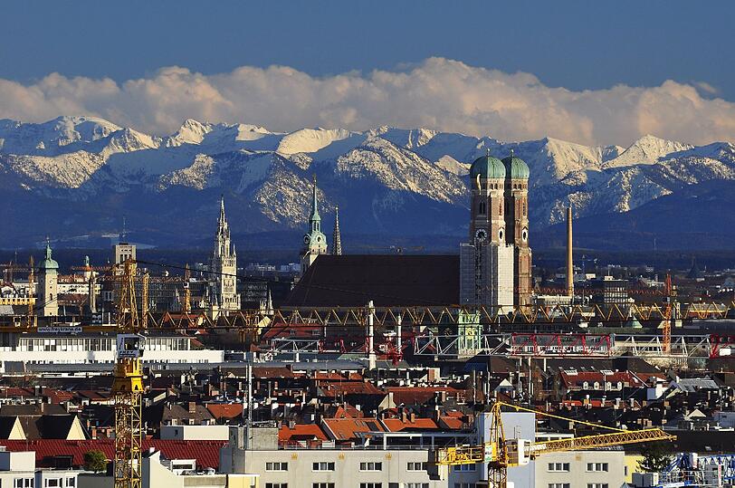 München ist eine wunderschöne Stadt. Schüler haben eine eigene Vorstellung davon, wie sie aussehen sollte. Die Ergebniss sind in einer Ausstellung zu sehen.
