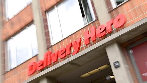 Der neu im Dax gelistete Konzern Delivery Hero schreibt rote Zahlen.