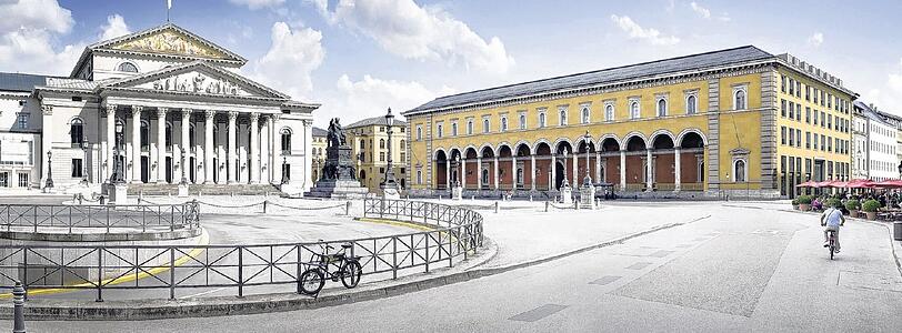 Im Mittelpunkt von Prunk, Luxus und Verschwendung wird aus der alten Residenzpost das Palais an der Oper. Darin ein Luxus, wie ihn München bisher noch nicht kennt.