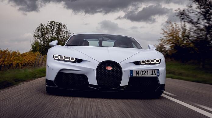 Breit, flach, superstark: Der Bugatti Chiron Super Sport leistet 1600 PS.