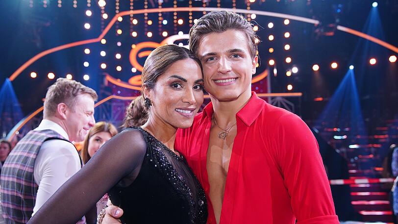 Sabrina Setlur wagt sich mit Nikita Kuzmin auf das Tanzparkett.