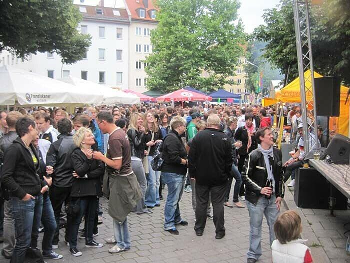 Das Glockenbachfest feiert 20. Geburstag. So bunt war das Straßenfest 2013: Klicken Sie sich durch die Bilder.