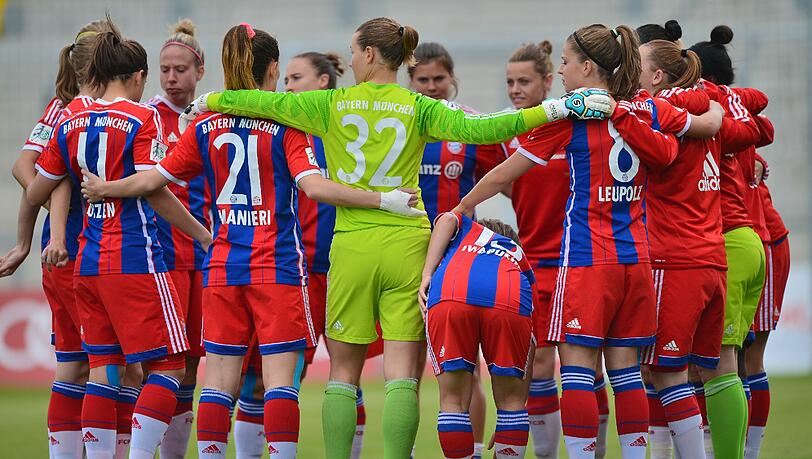 Nach dem Meistertitel spielen die Bayern-Frauen in diesem Jahr in der Champions League. Nach dem Meistertitel spielen die Bayern-Frauen in diesem Jahr in der Champions League.