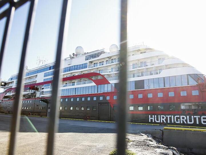 Auf dem Kreuzfahrtschiff "MS Roald Amundsen" hat es mehrere Corona-Fälle gegeben.