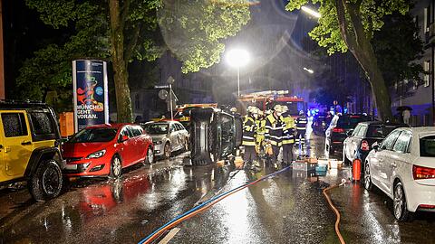 In Bogenhausen hat eine betrunkene Frau einen Unfall verursacht.