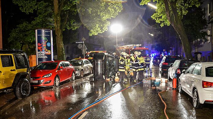 In Bogenhausen hat eine betrunkene Frau einen Unfall verursacht.