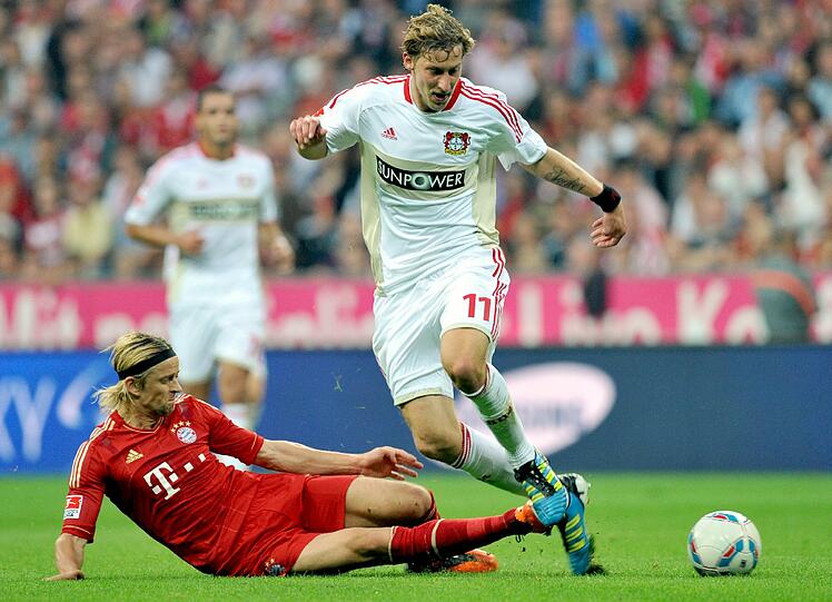 ANATOLYI TIMOSCHTSCHUK: Ob er oder Luiz Gustavo im defensiven Mittelfeld aufläuft, macht keinen Unterschied. Beide haben's drauf, haben sich mit des Trainers Rotation abgefunden. Bediente die Abteilung für Freunde des rustikalen Spiels. Note 2