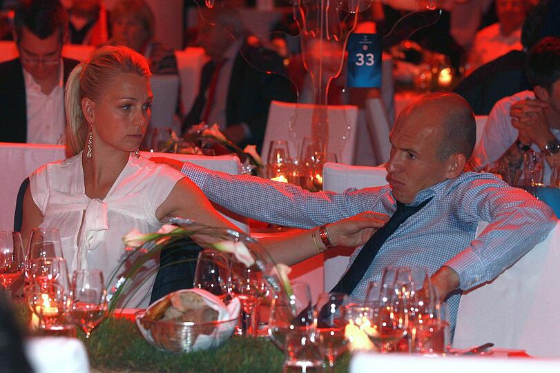 Bittere Niederlage für die Bayern: Beim Bankett war die Stimmung auf dem Boden. Die Bilder