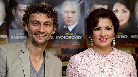 Aus dem Traumpaar Anna Netrebko und Jonas Kaufmann wird in "Manon Lescaut" leider nichts. Schuld ist der Regisseur Hans Neuenfels.