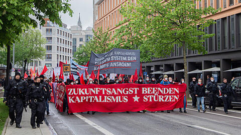 Während des Demozugs nach Giesing kam es zu Auseinandersetzungen mit der Polizei.