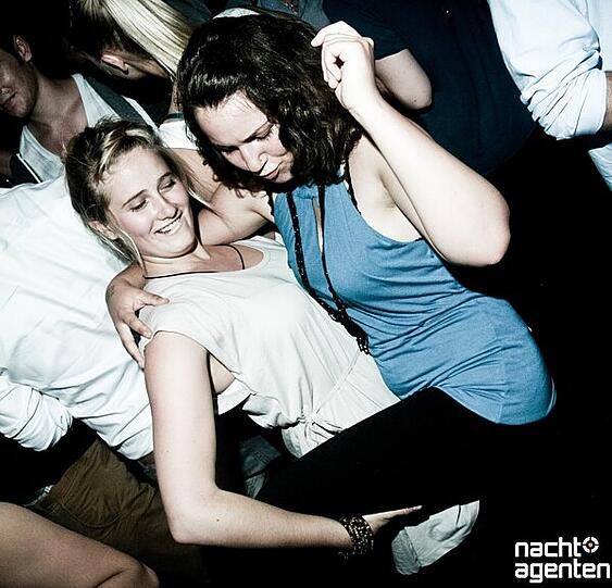 Beim Nice! im Crux tanzten die Feierwütigen Münchner am Freitag zu House und Hip-Hop. Mehr Bilder unter: www.nachtagenten.de