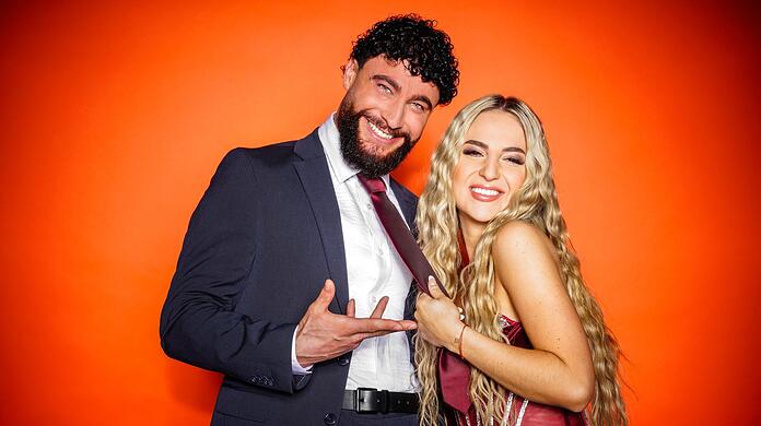 Im "Sommerhaus der Stars" wollen Umut Tekin und Emma Fernlund als Paar überzeugen.