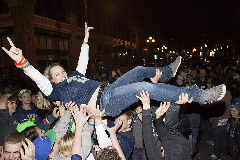 Die Fans der Seattle Seahwaks feierten ausgelassen den klaren Sieg ihrer Super-Bowl-Helden.