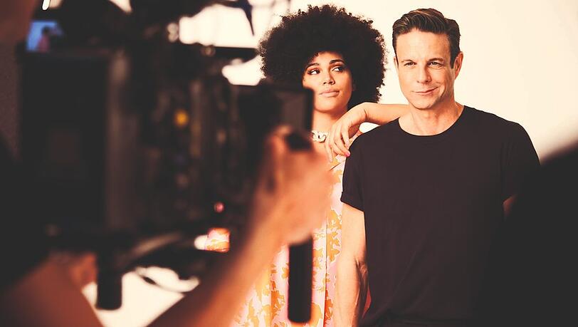 Mode-Designer Steffen Schraut feierte 2022 sein 20-jähriges Fashion-Jubiläum.