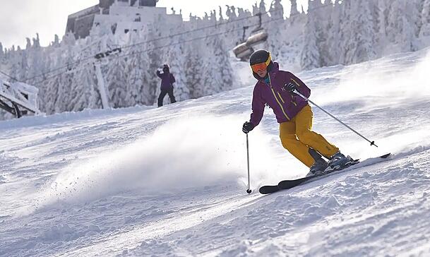 Der Gro&szlig;e Arber im Bayerischen Wald ist noch bis zum 6. April f&uuml;r Wintersportler ge&ouml;ffnet.