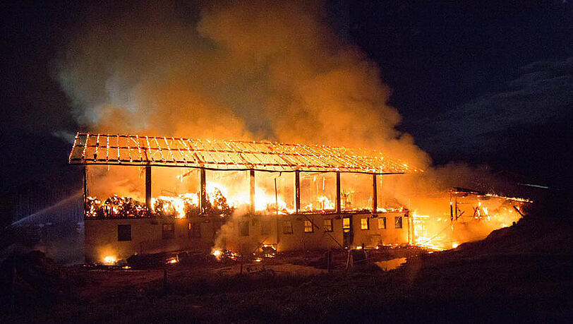Die Bilder vom Stallbrand in Taching am See. Die Bilder vom Stallbrand in Taching am See.