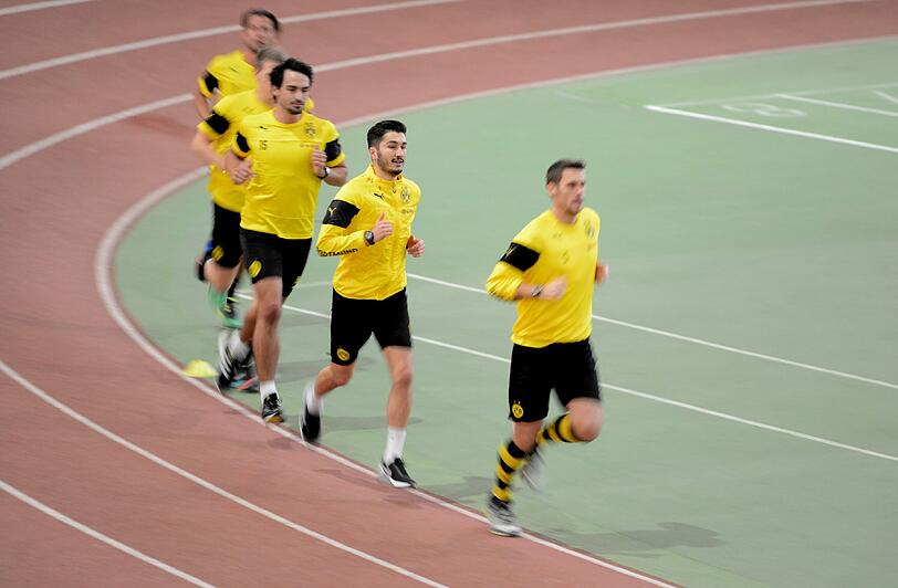 Der BVB startet mit einem Laktattest in die Vorbereitung. Die Bilder von der ersten BVB-Einheit im Jahre 2015.