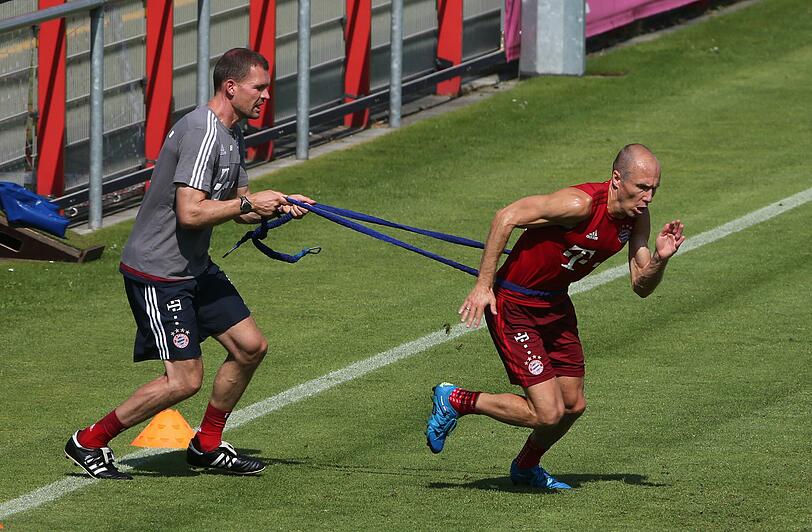 Bei über 30 Grad: Hier schuften die Bayern-Stars am Dienstagmorgen für die Saisonvorbereitung.