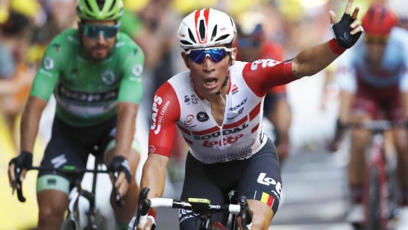Caleb Ewan feiert seinen ersten Etappensieg bei einer Tour de France. Caleb Ewan feiert seinen ersten Etappensieg bei einer Tour de France.