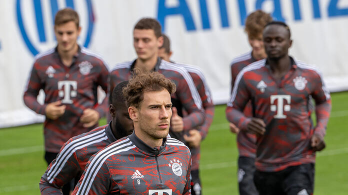 Leon Goretzka während des Abschlusstrainings des FC Bayern München auf dem Trainingsgelände seines Vereins.