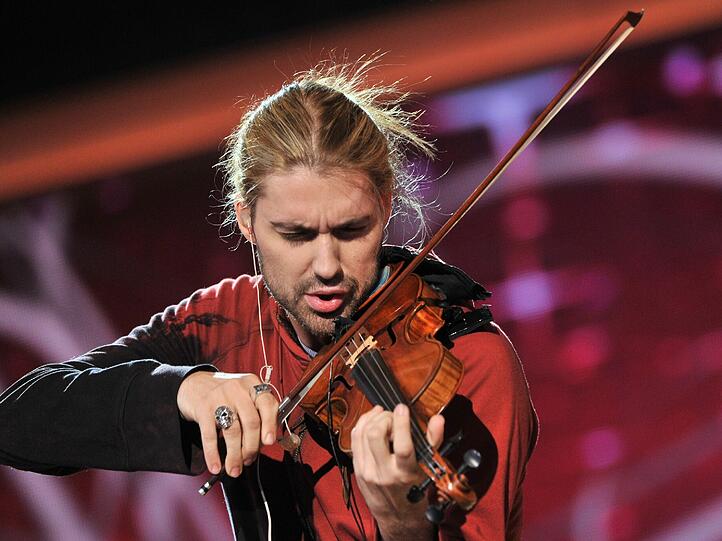 Der präsenteste deutsche Geiger: David Garrett fidelt ein Liedchen.