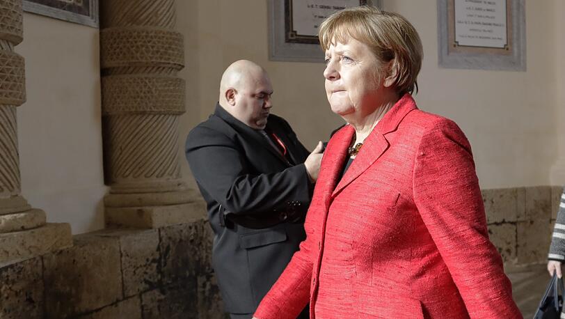 Bundeskanzlerin Angela Merkel kommt in Valletta zum EU-Sondergipfel. Themen sind Flüchtlingspolitik und die Zukunft der Europäischen Union.