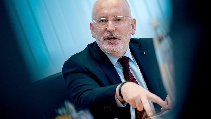Frans Timmermans (57) ist der Vizepräsident der EU-Kommission und Spitzenkandidat der europäischen Sozialdemokraten bei den Europawahlen 2019. Frans Timmermans (57) ist der Vizepräsident der EU-Kommission und Spitzenkandidat der europäischen Sozialdemokraten bei den Europawahlen 2019.