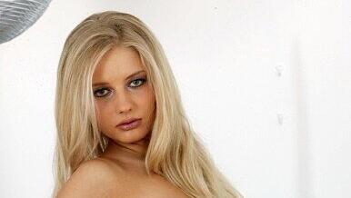 Natasha, 23 Jahre  Mehr Bilder von mir gibt es auf erotik1.de