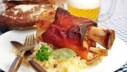 Eine deftige Schweinshaxe - die ist weder gut für die Gesundheit noch für das Klima Eine deftige Schweinshaxe - die ist weder gut für die Gesundheit noch für das Klima