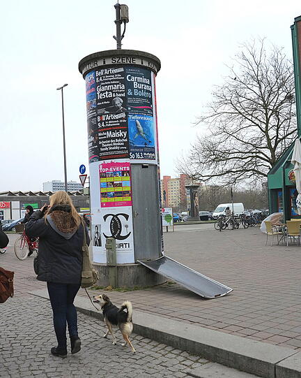 Was verbirgt sich in der Litfaßsäule?