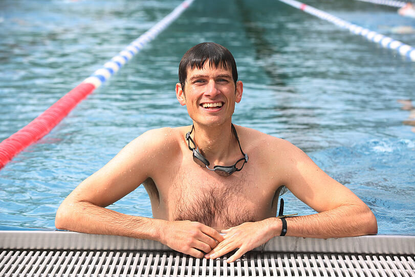 Alexander Sagel schwimmt fürs Selbstbewusstsein.