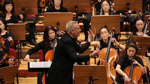 Alexander Liebreich mit dem Taipeh Symphony Orchestra