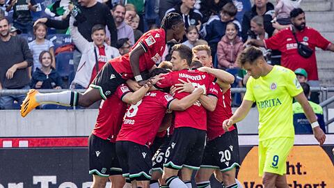 Hannover setzte sich gegen den SV Wehen Wiesbaden durch.