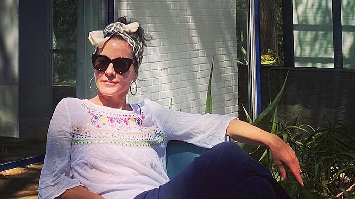 Star bei den "Rosenheim-Cops": So schaut Marisa Burger aus, wenn sie im Urlaub mal komplett entspannt.