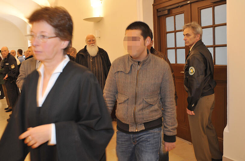 Opfer (17) Bersan B. beim Prozess in Nürnberg.
