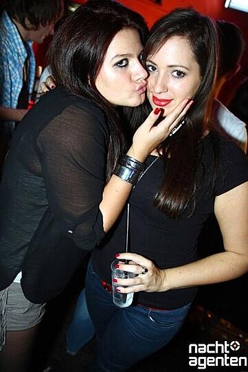 Remmi Demmi am Samstag in der Nachtgalerie. Mehr Bilder unter: www.nachtagenten.de.