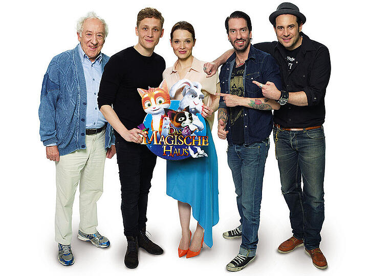 Geben den Protagonisten von "Das magische Haus" eine Stimme: Dieter Hallervorden (v.l.n.r.), Matthias Schweighöfer, Karoline Herfurth, Alec Völkel und Sascha Vollmer