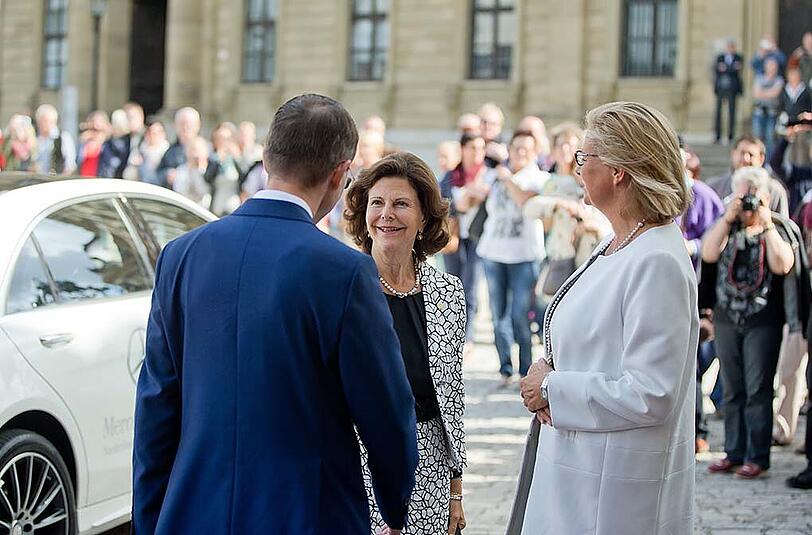 Die Bilder vom Besuch der schwedischen Königin Silvia in Würzburg.