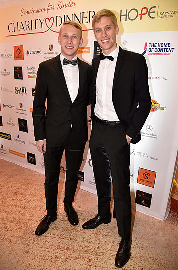 Dominik Krause mit Freund Sebastian Müller