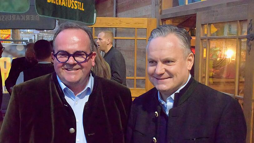 Christian Scharpf und sein Vorgänger als Wirtschaftsreferent, Clemens Baumgärtner. Christian Scharpf und sein Vorgänger als Wirtschaftsreferent, Clemens Baumgärtner.