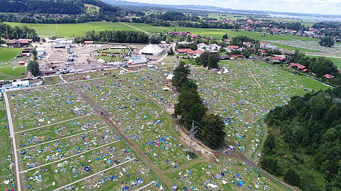 Unwetter-Chaos beim Chimesee Summer 2017. Die Bilder.