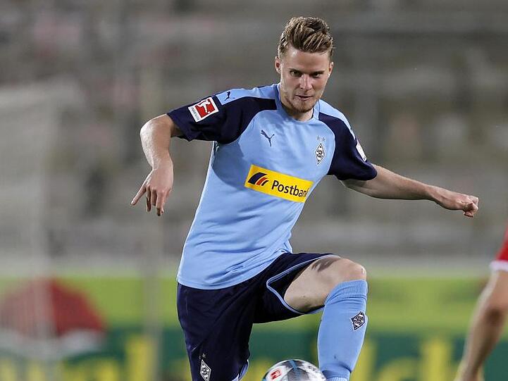 Nico Elvedi. Foto: Ronald Wittek/epa/Pool/dpa/Archivbild