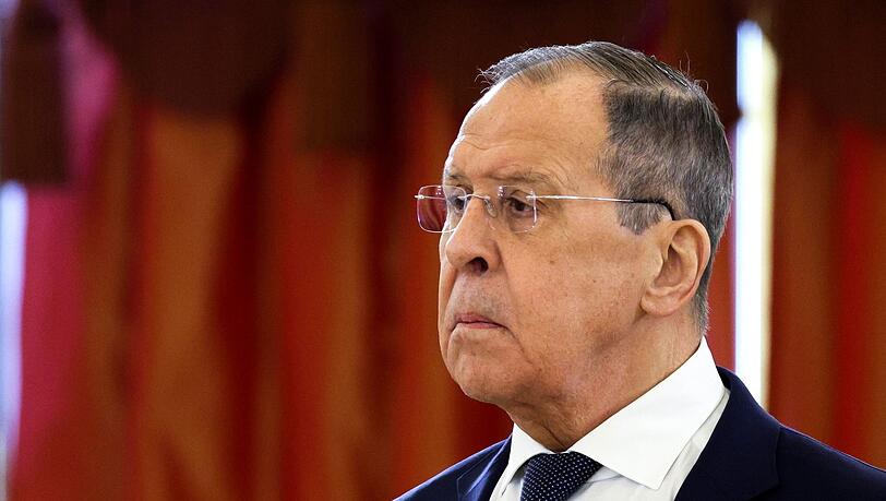 Ohne Erleichterungen für eigene Agrarexporte will Russlands Außenminister Lawrow das Getreideabkommen nicht verlängern.