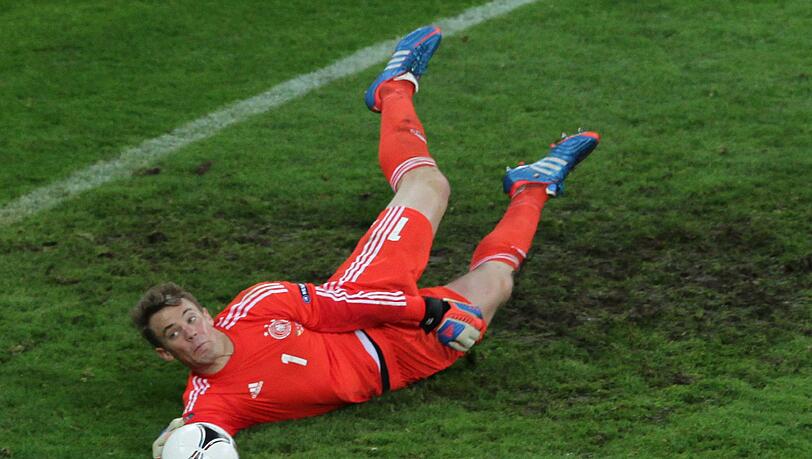 Zwischen Kind und Titan - so beschreibt Ostermaier Bayern-Keeper Manuel Neuer.