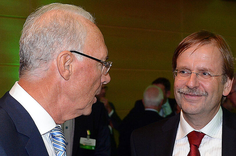 DFB-Interimspräsident Rainer Koch (rechts) und Franz Beckenbauer, OK-Chef der WM 2006.