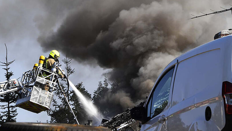 Bei einem Brand in Unterschleißheim wurde ein Wohnhaus komplett zerstört.