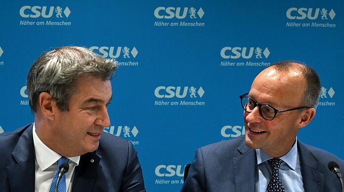 So viel Harmonie war selten: CSU-Chef Markus Söder (l.) und der CDU-Vorsitzende Friedrich Merz nach der gemeinsamen Präsidiumssitzung in München.