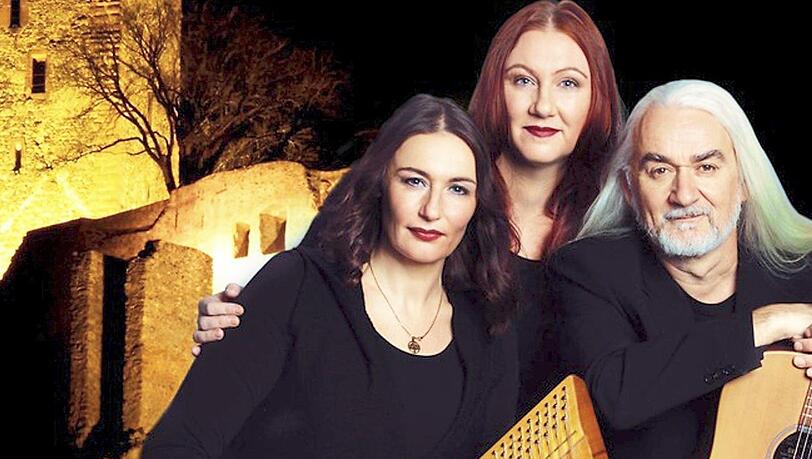 "D'Raith-Schwestern und da Blaimer" treten am Montag in Landshut in der Residenz auf. Die AZ hat sich vorab mit Susi Raith (links) unterhalten. "D'Raith-Schwestern und da Blaimer" treten am Montag in Landshut in der Residenz auf. Die AZ hat sich vorab mit Susi Raith (links) unterhalten.
